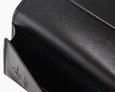 Line D contraste leather business card holder