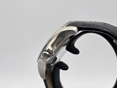 Girard Perregaux Traveller
