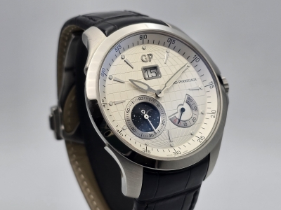 Girard Perregaux Traveller